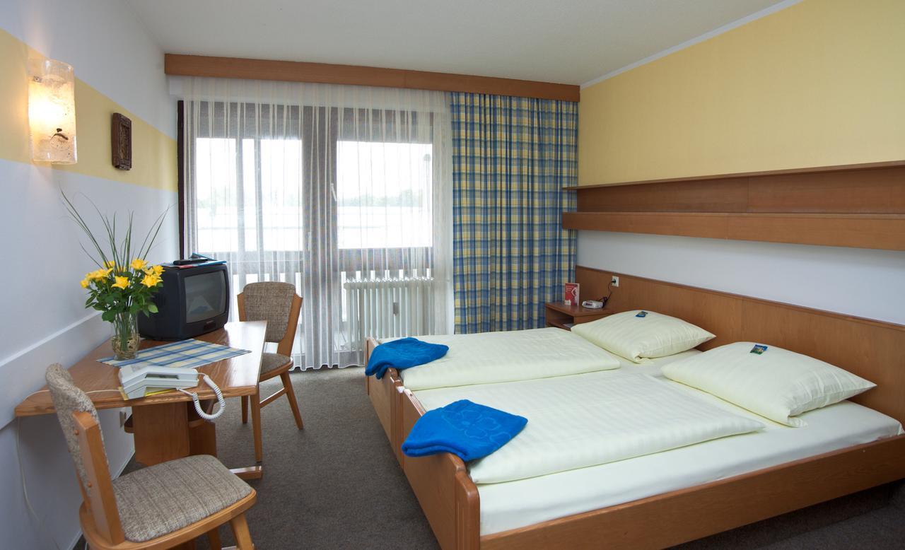 Hotel Am Regenbogen Кам Экстерьер фото